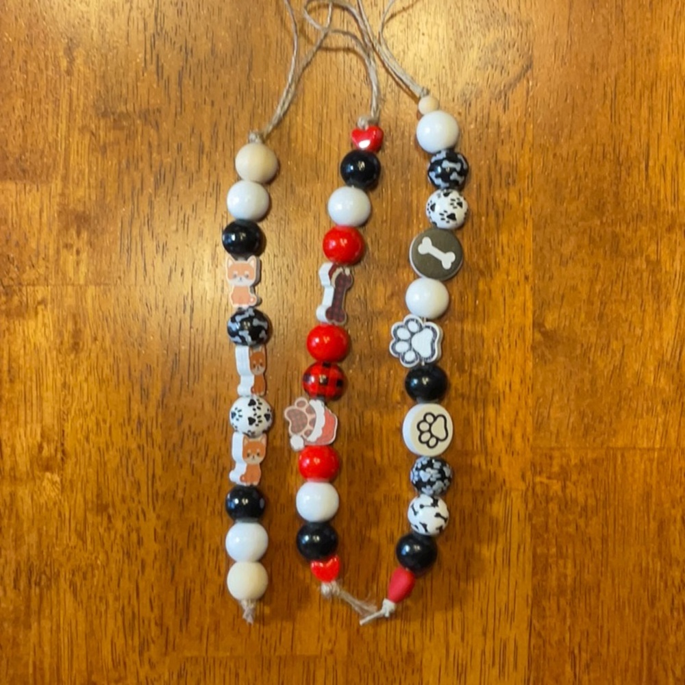 Charming Pet Bead Ornament Set - Black, White, Red